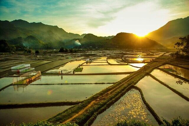 Dive into the serene beauty of Hoa Binh Travel